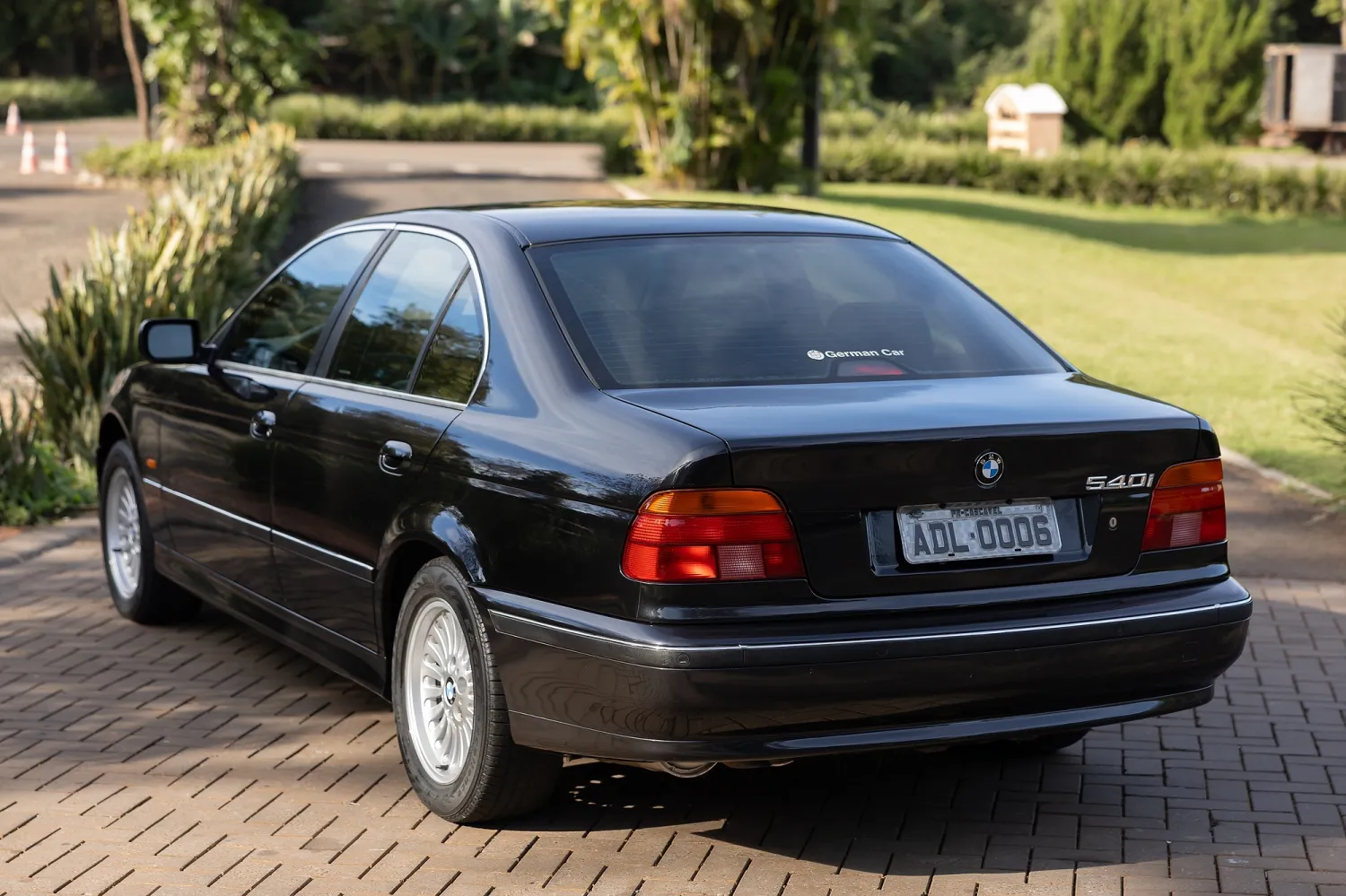 540i - Foto #4 do anúncio à venda de Carro clássico