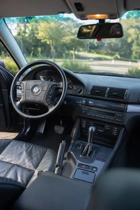 540i - Foto #6 do anúncio à venda de Carro clássico