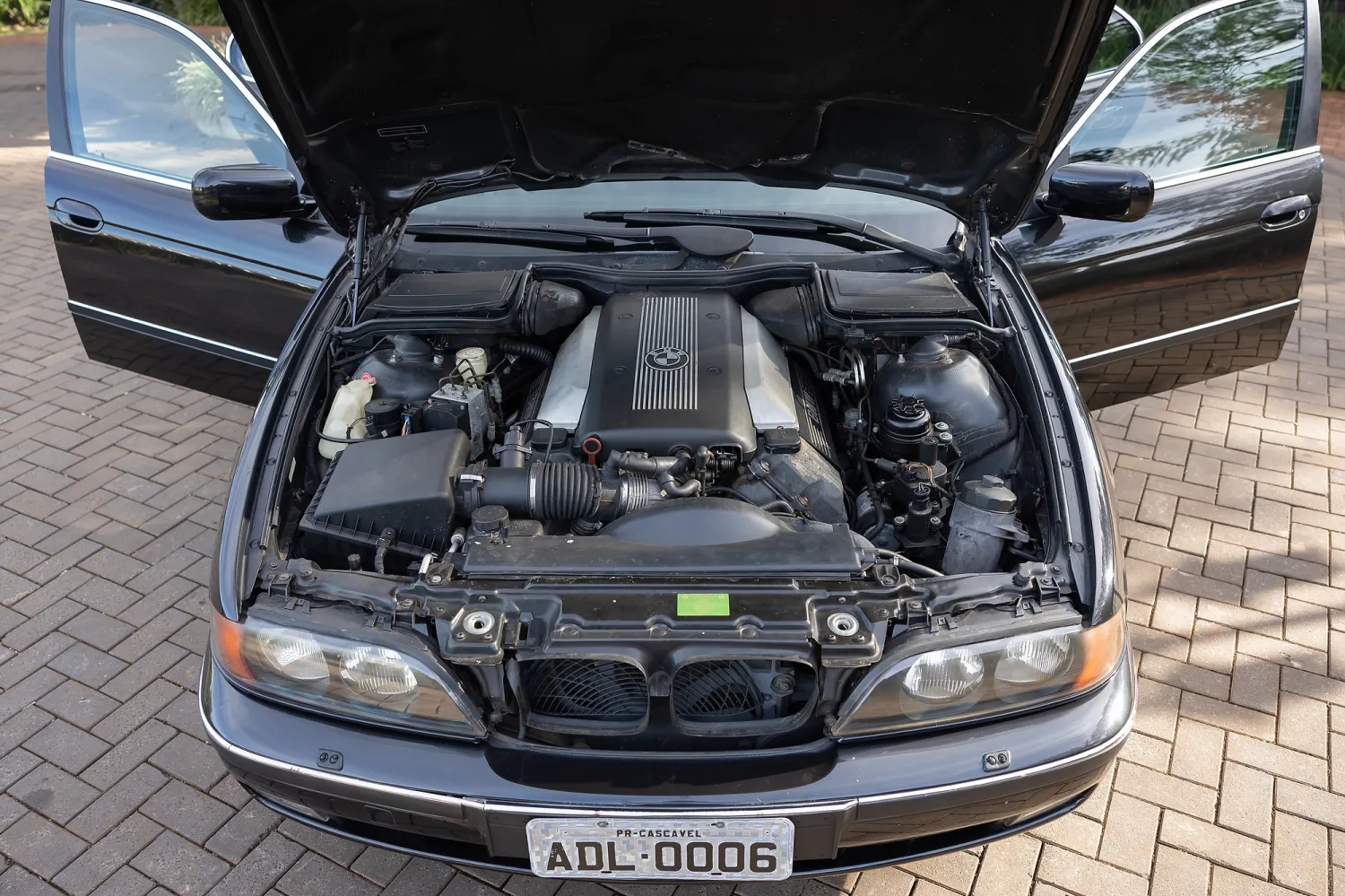 540i - Foto #8 do anúncio à venda de Carro clássico