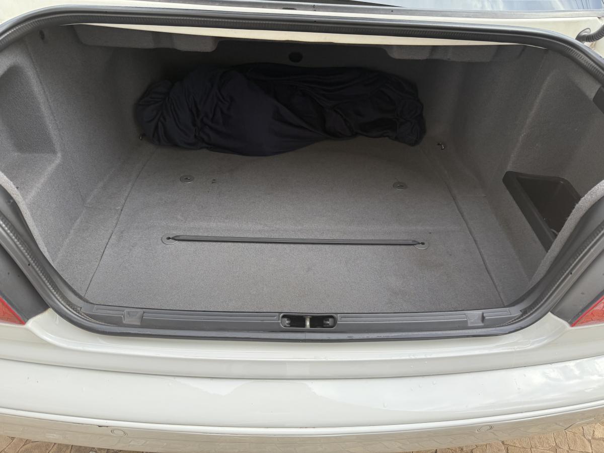 540i - Foto #15 do anúncio à venda de Carro clássico