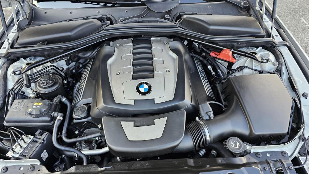 550i - Foto #8 do anúncio à venda de Carro clássico
