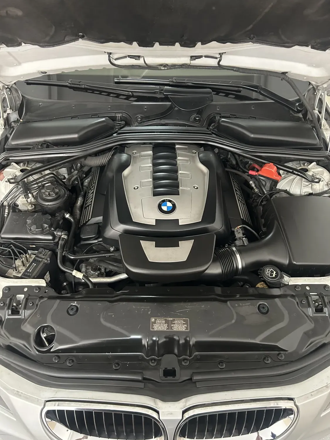avv-bmw-550i-venda-4103d59-imagem-003