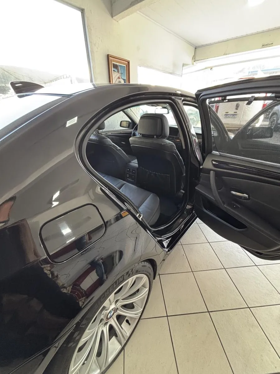 550i - Foto #8 do anúncio à venda de Carro clássico