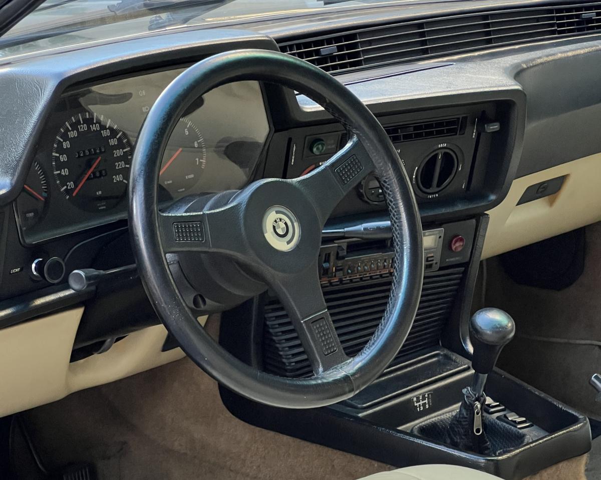 635 CSI - Foto #10 do anúncio à venda de Carro clássico