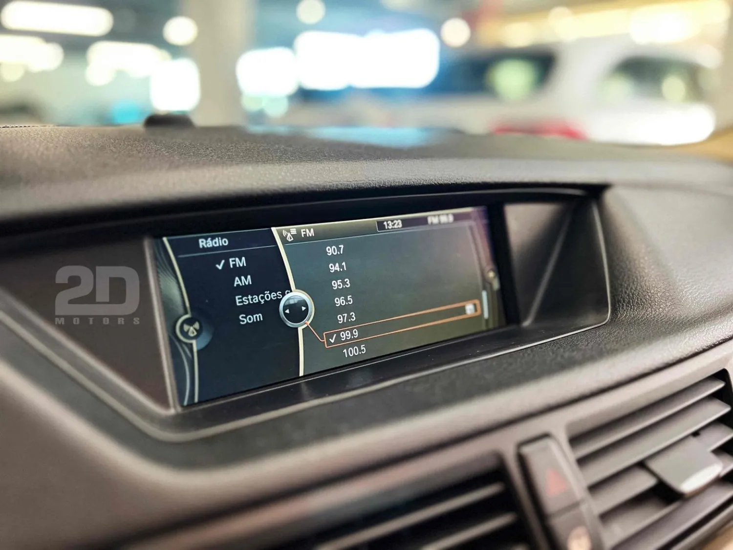 avv-bmw-x1-venda-26b6a39-imagem-018