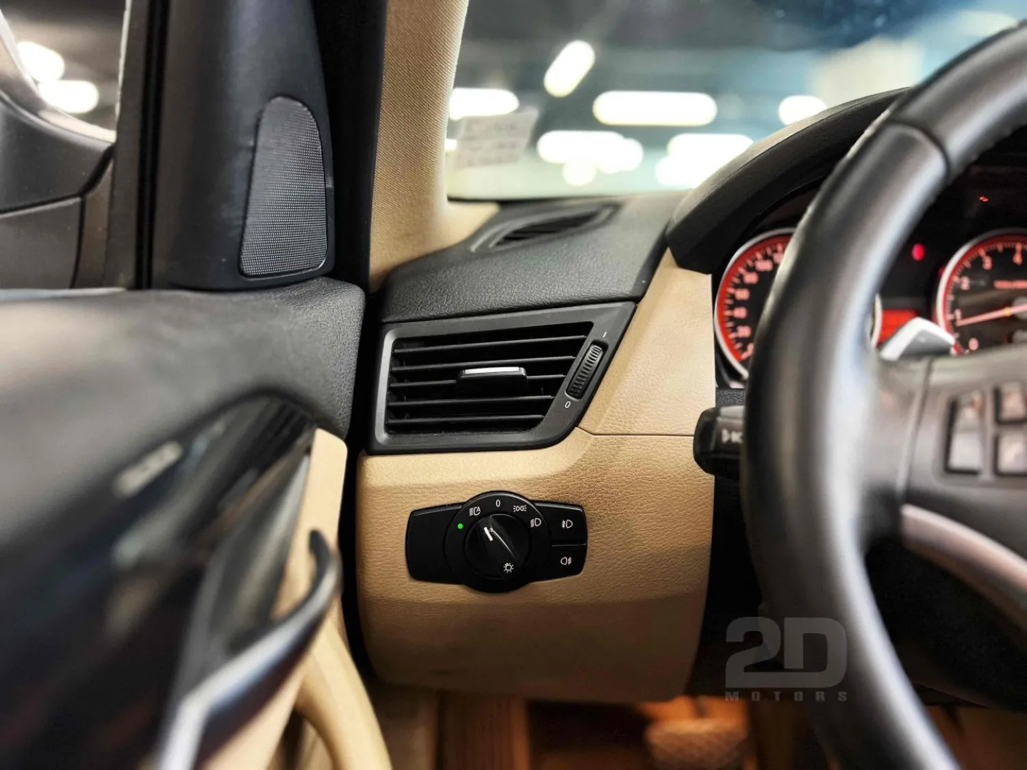 avv-bmw-x1-venda-26b6a39-imagem-027