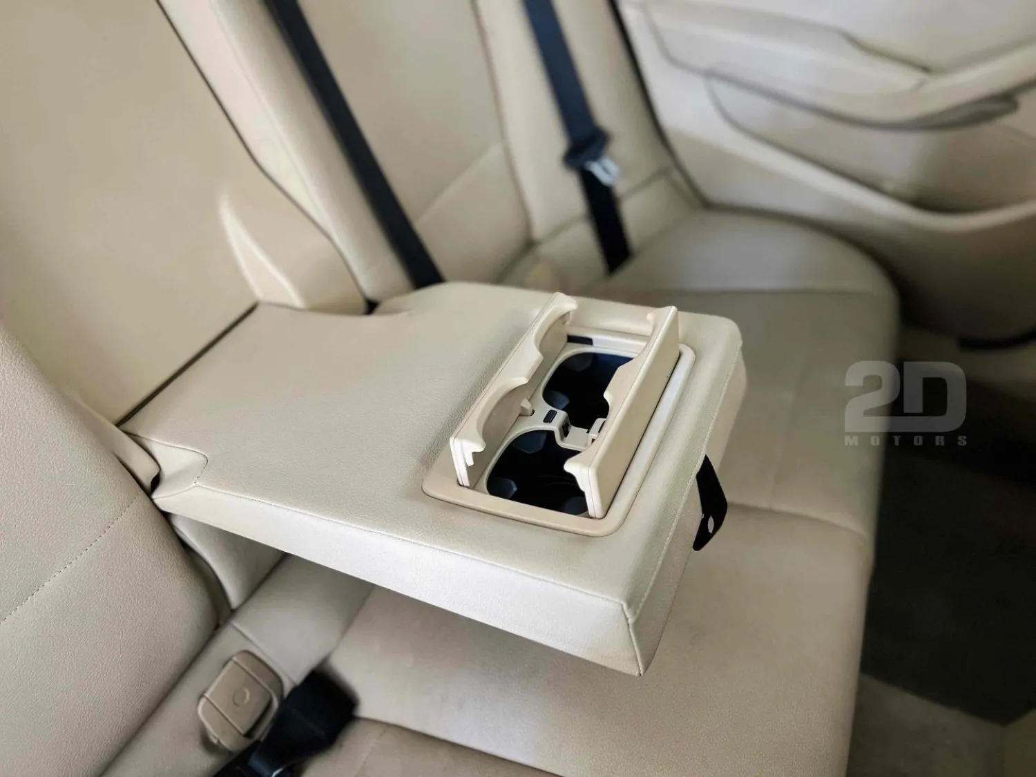avv-bmw-x1-venda-26b6a39-imagem-029