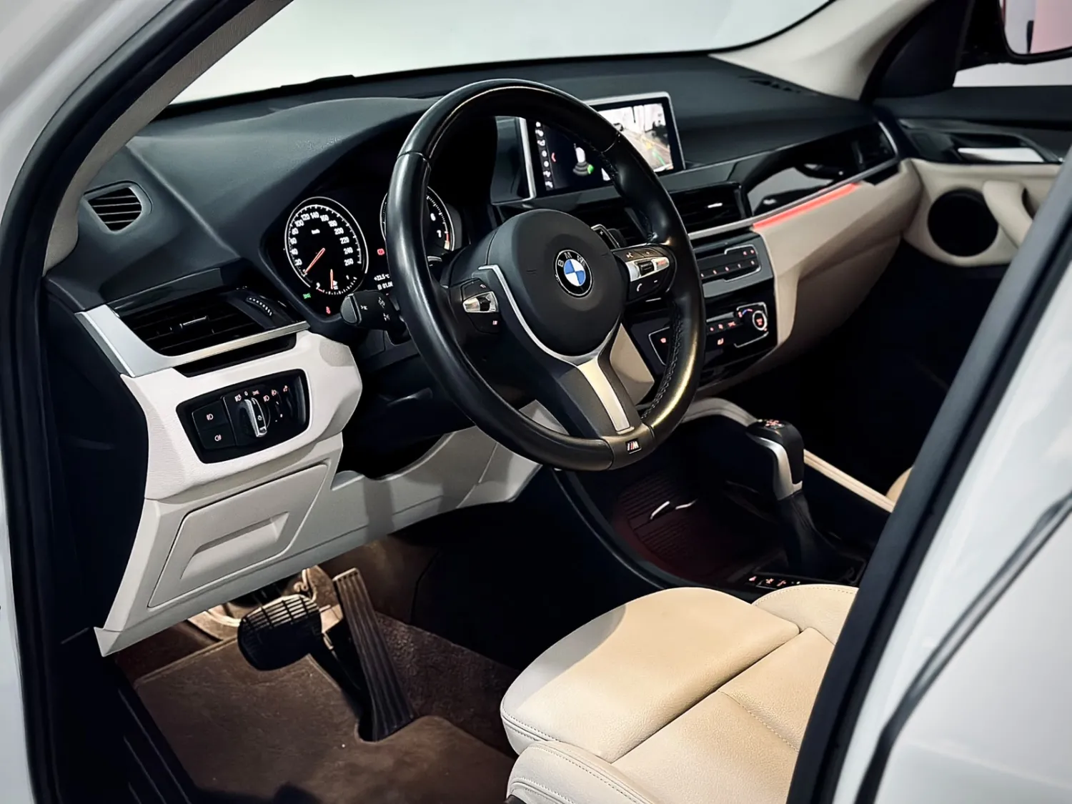 avv-bmw-x1-venda-e65c6d9-imagem-003