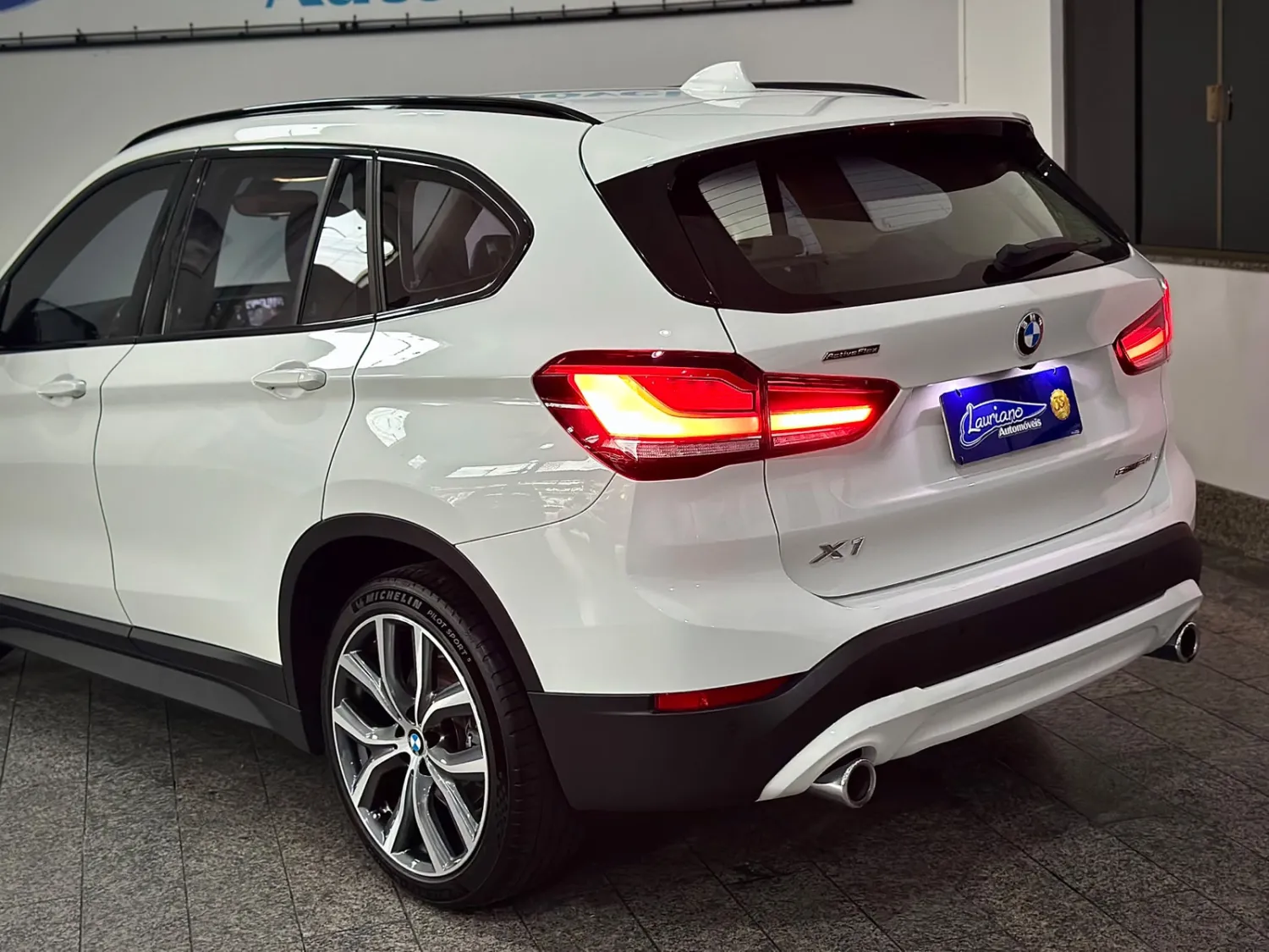 avv-bmw-x1-venda-e65c6d9-imagem-015