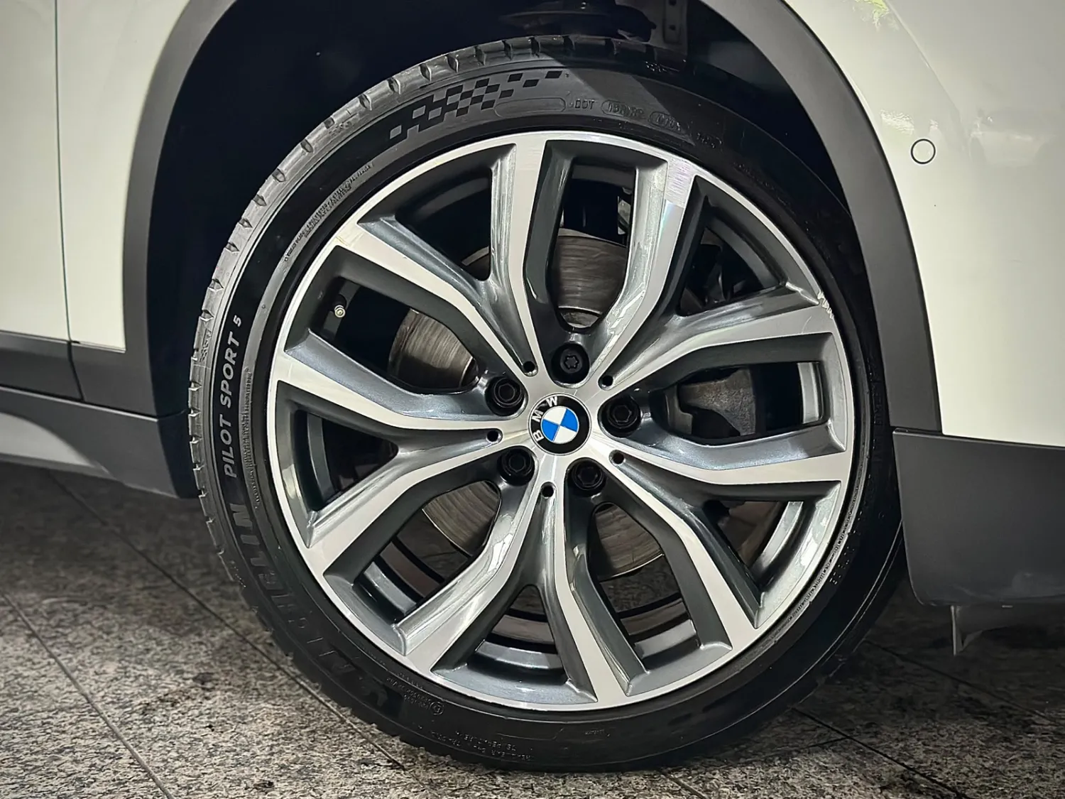 avv-bmw-x1-venda-e65c6d9-imagem-021