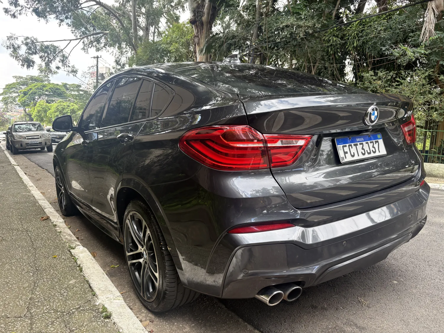 X4 - Foto #16 do anúncio à venda de Carro clássico