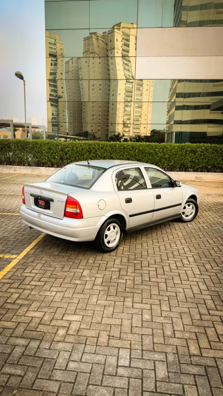 avv-chevrolet-astra-gls-sedan-venda-zczwssv-imagem-003
