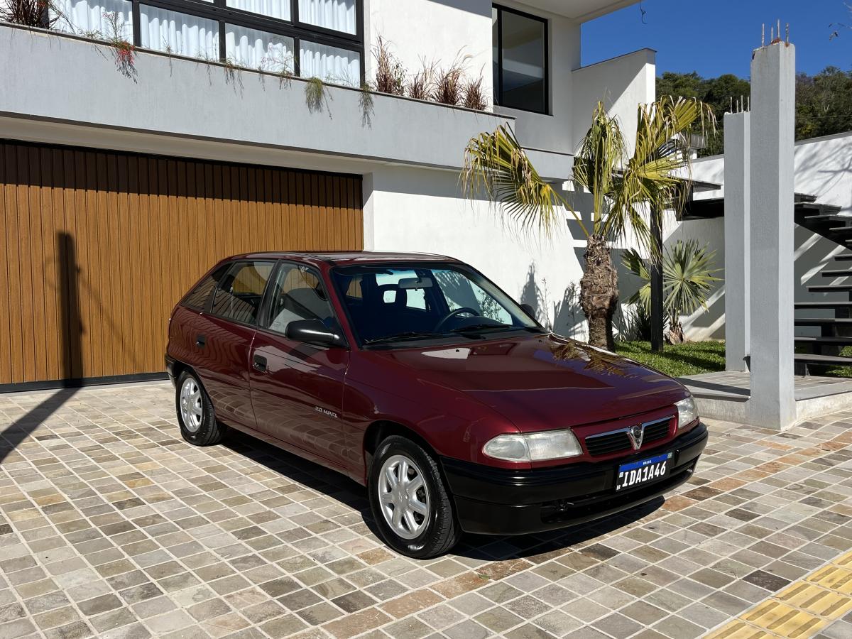 Astra - Foto #2 do anúncio à venda de Carro clássico