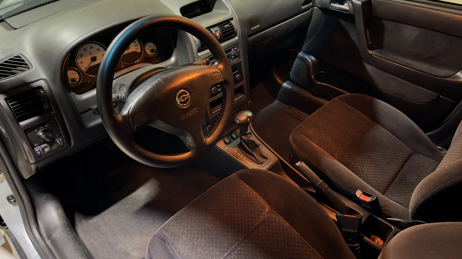 avv-chevrolet-astra-venda-b161c02-imagem-008