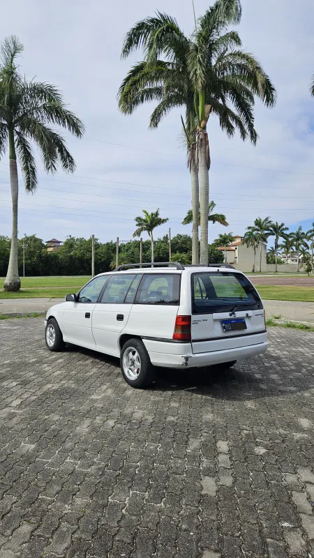 Astra - Foto #5 do anúncio à venda de Carro clássico