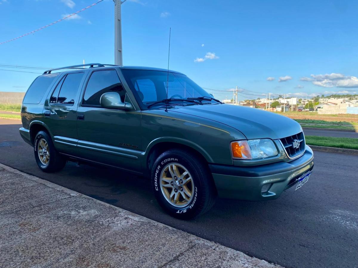 Blazer - Foto #2 do anúncio à venda de Carro clássico