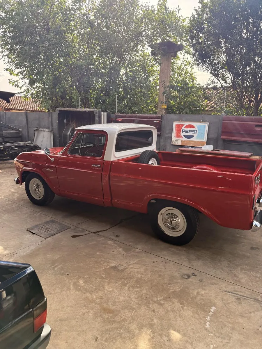 C14 - Foto #2 do anúncio à venda de Carro clássico