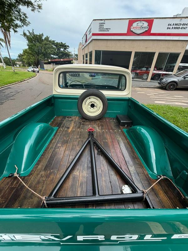 C14 - Foto #8 do anúncio à venda de Carro clássico
