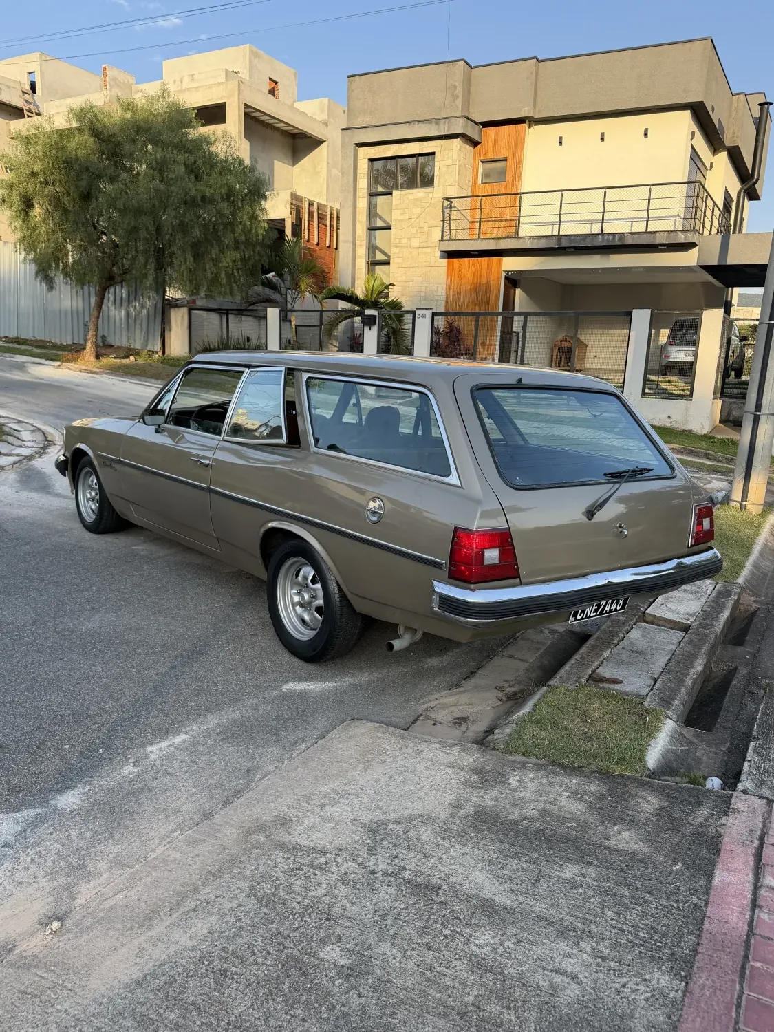 avv-chevrolet-caravan-comodoro-raridade-venda-bx2nwiz-imagem-005