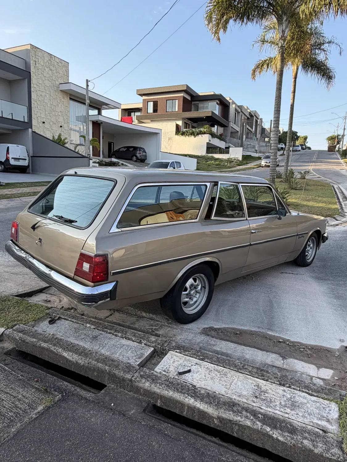 avv-chevrolet-caravan-comodoro-raridade-venda-bx2nwiz-imagem-007