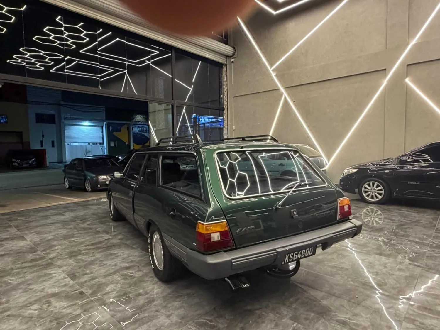 avv-chevrolet-caravan-venda-44f909c-imagem-004