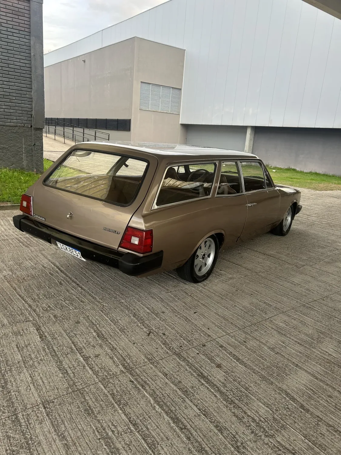 avv-chevrolet-caravan-venda-a792f47-imagem-005