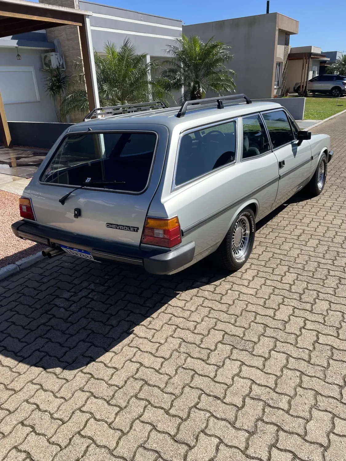 avv-chevrolet-caravan-venda-c4a19c1-imagem-002