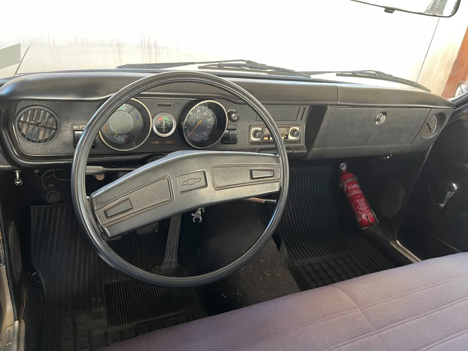 avv-chevrolet-caravan-venda-f49fb54-imagem-006