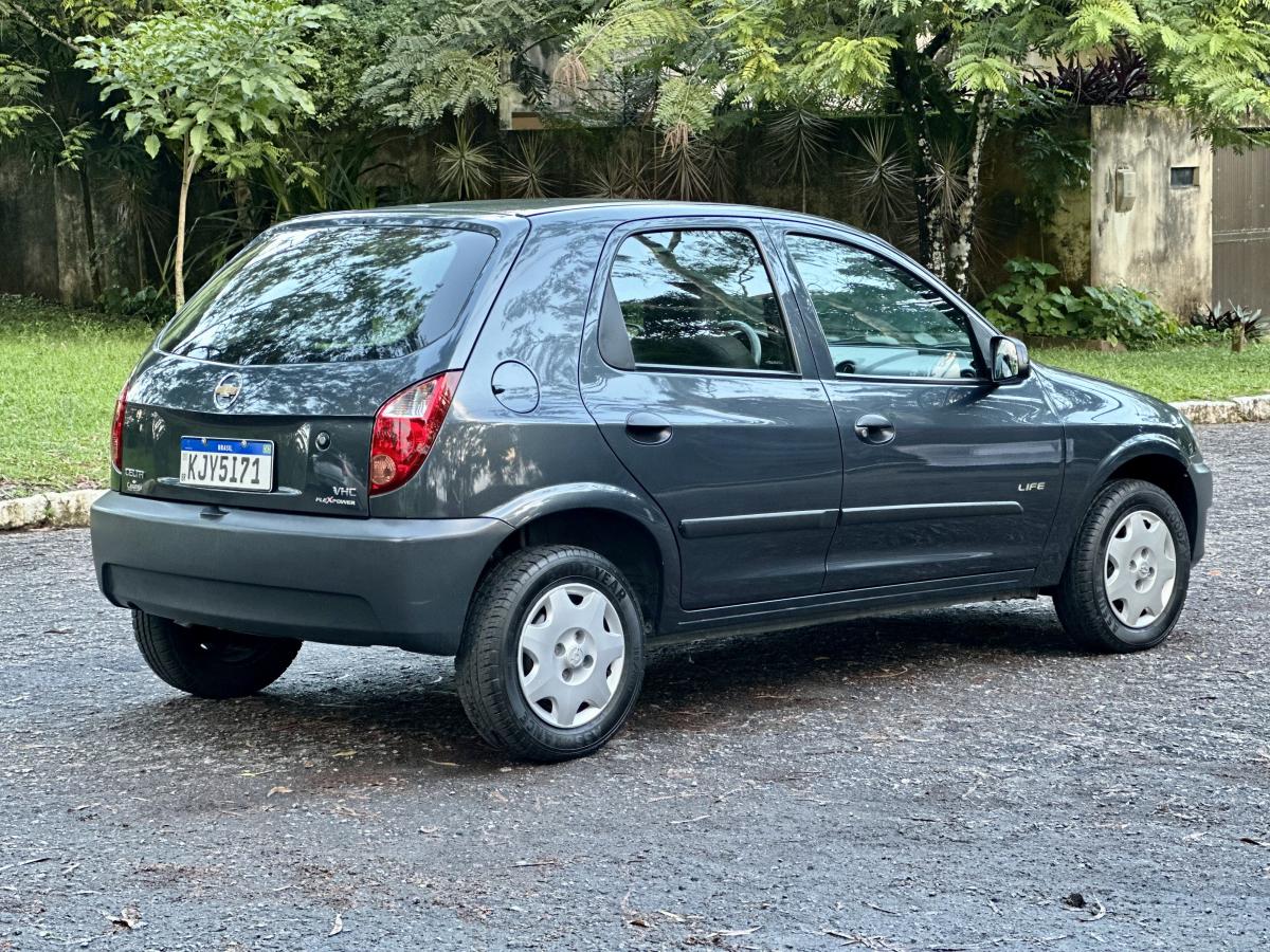 Celta - Foto #14 do anúncio à venda de Carro clássico