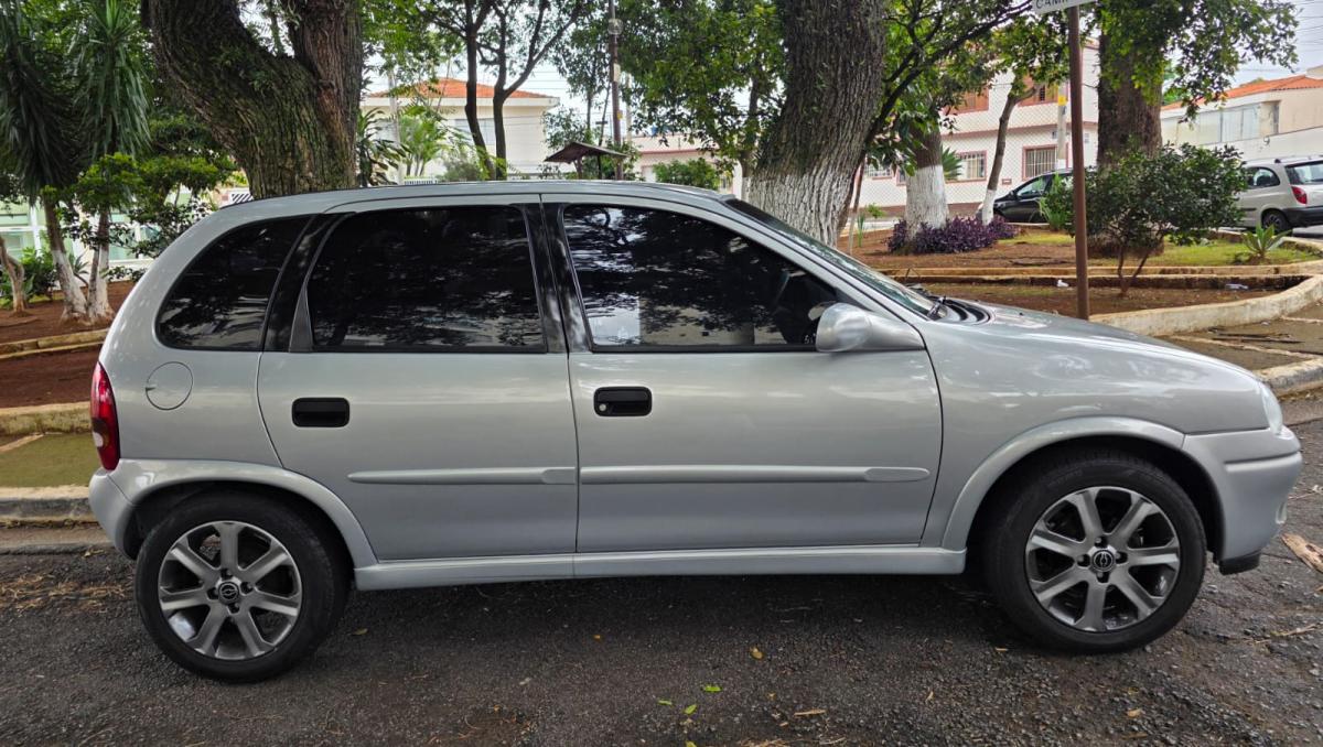 Corsa - Foto #6 do anúncio à venda de Carro clássico