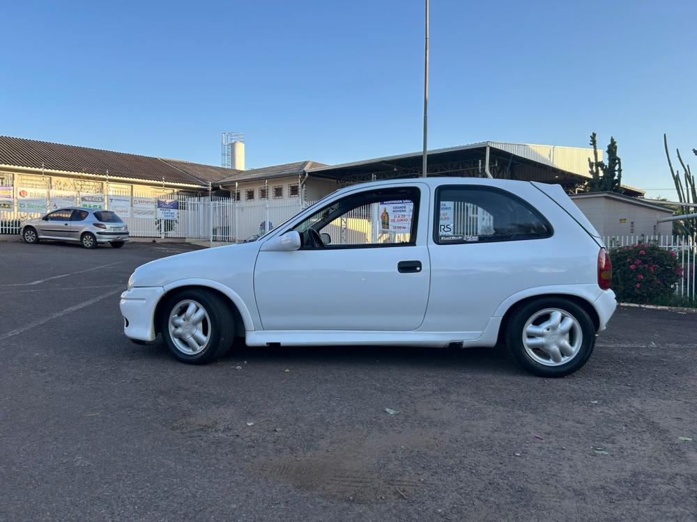 Corsa GSi - Foto #5 do anúncio à venda de Carro clássico