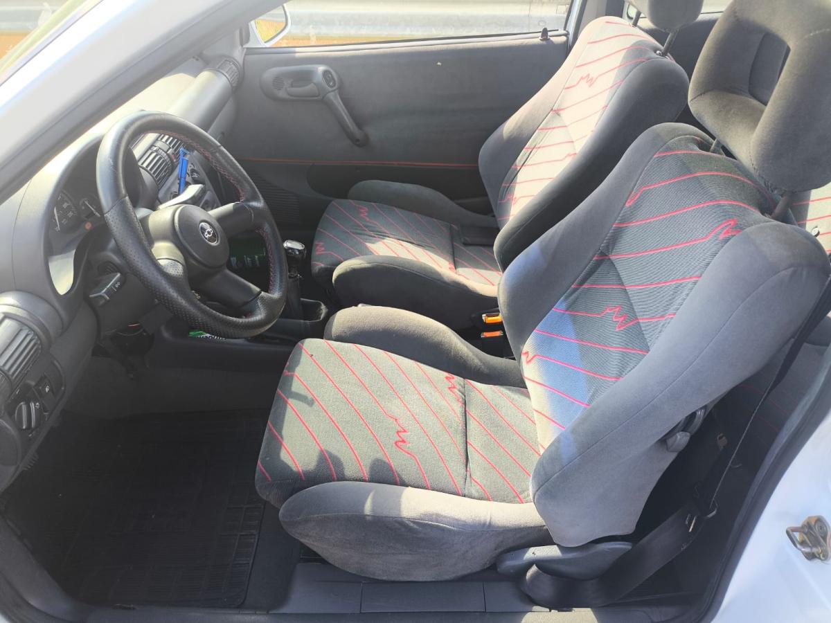 Corsa GSi - Foto #8 do anúncio à venda de Carro clássico