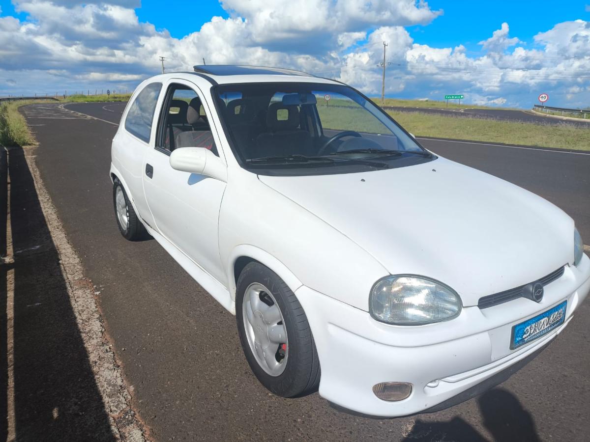 Corsa GSi - Foto #11 do anúncio à venda de Carro clássico