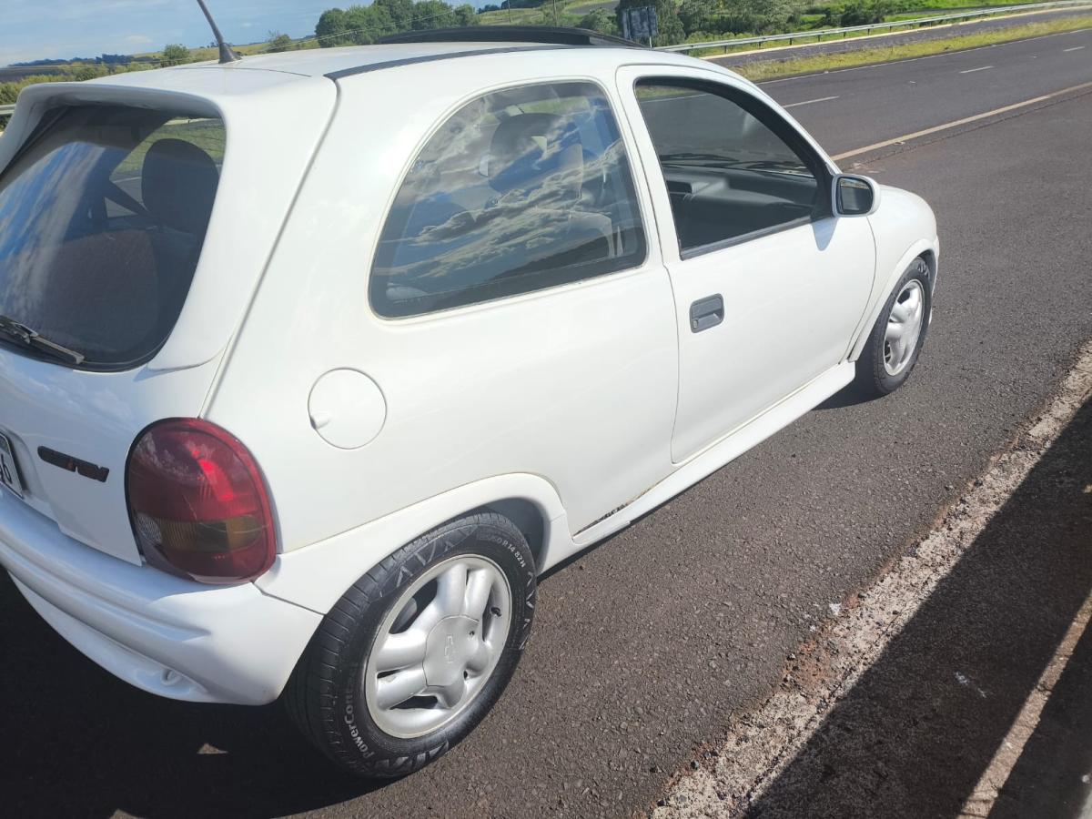 Corsa GSi - Foto #15 do anúncio à venda de Carro clássico