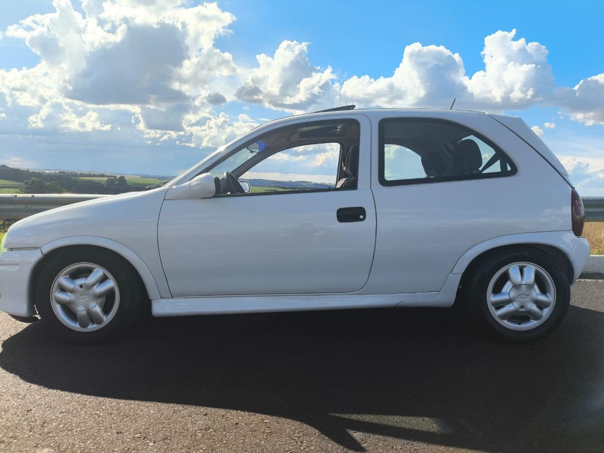 Corsa GSi - Foto #18 do anúncio à venda de Carro clássico