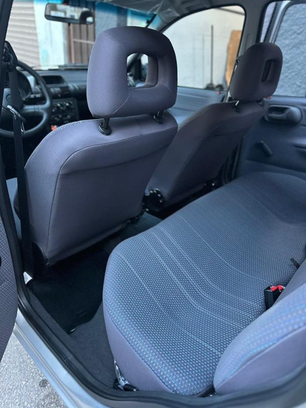 Corsa - Foto #2 do anúncio à venda de Carro clássico