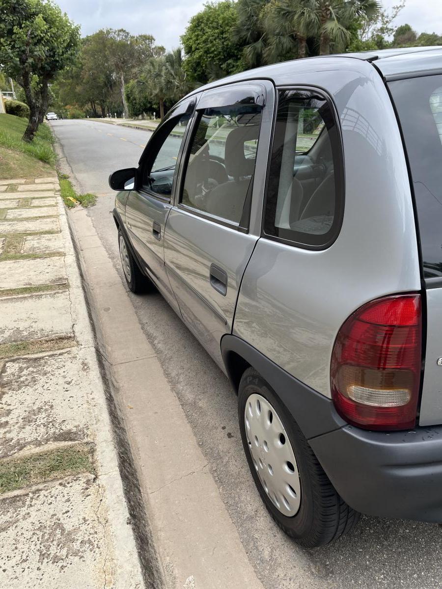 Corsa - Foto #2 do anúncio à venda de Carro clássico