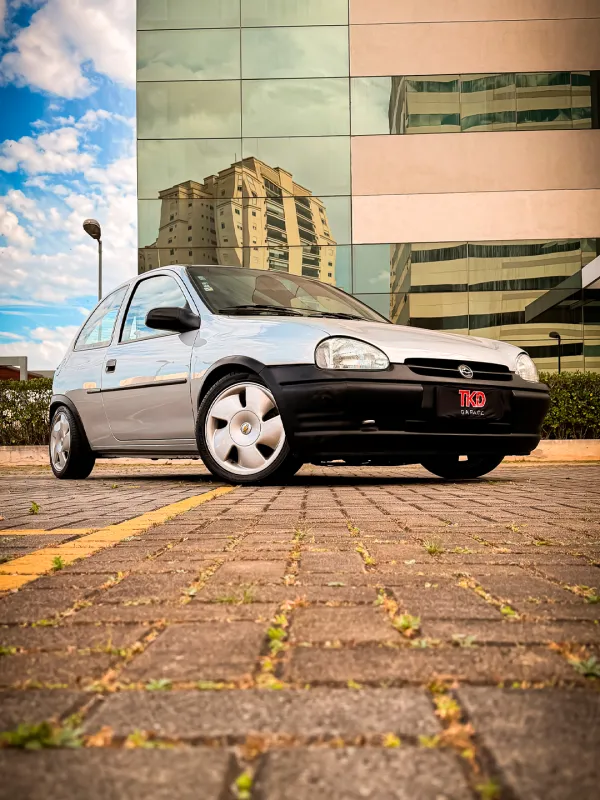 avv-chevrolet-corsa-venda-2324d3d-imagem-002