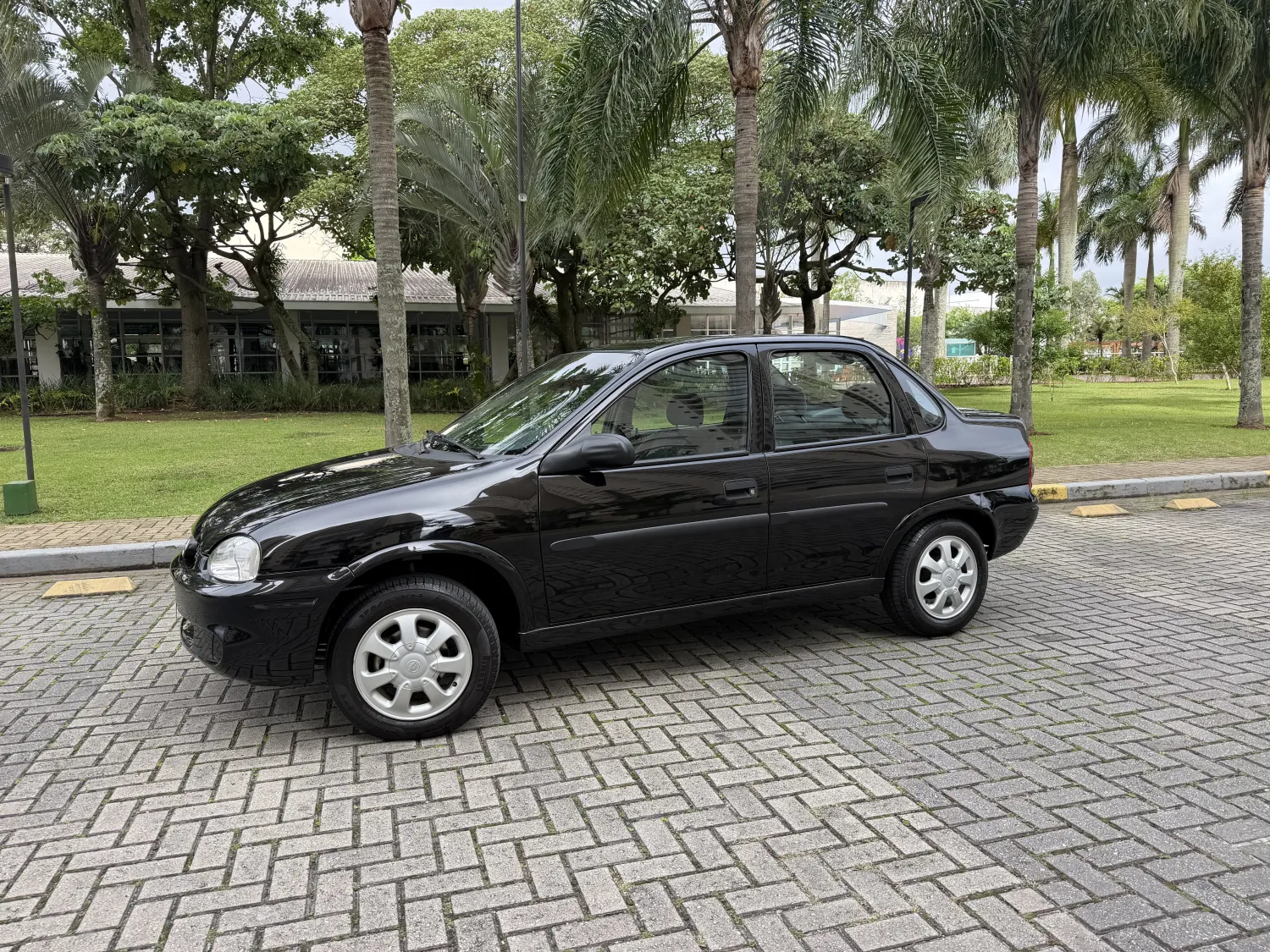 avv-chevrolet-corsa-venda-2b193b2-imagem-002