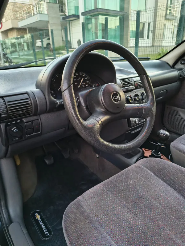 avv-chevrolet-corsa-venda-4e69fb9-imagem-007