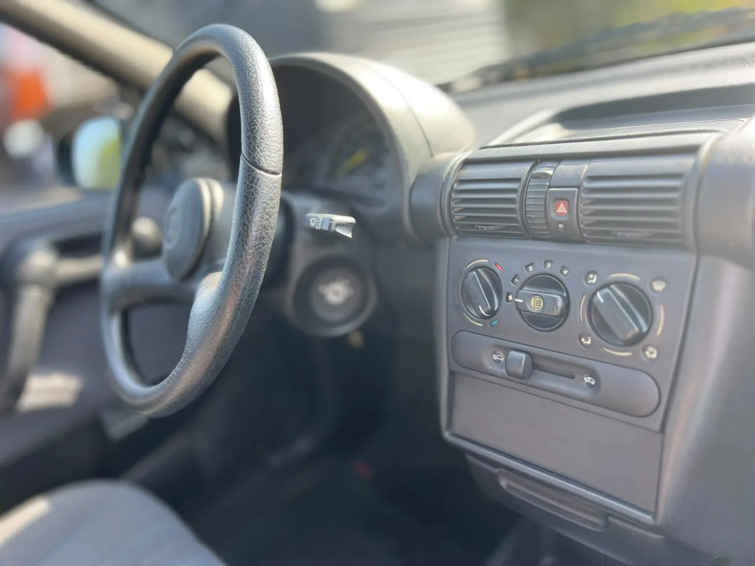 Corsa - Foto #13 do anúncio à venda de Carro clássico
