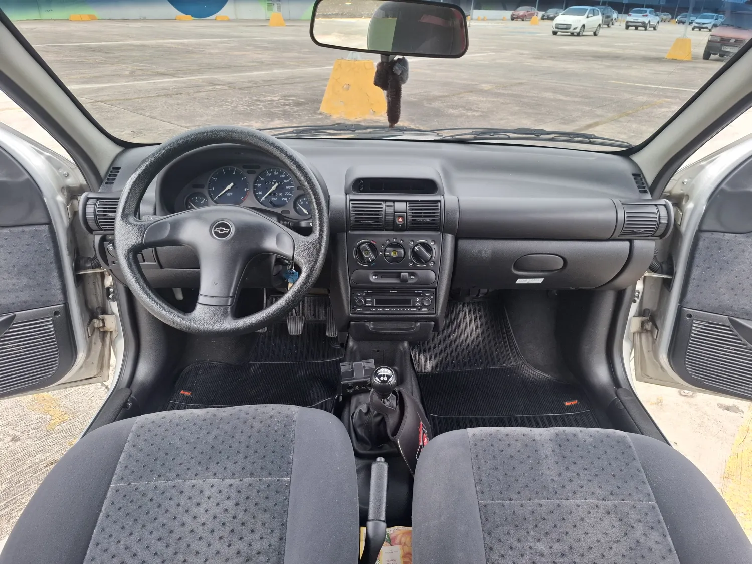 avv-chevrolet-corsa-venda-c164d04-imagem-011
