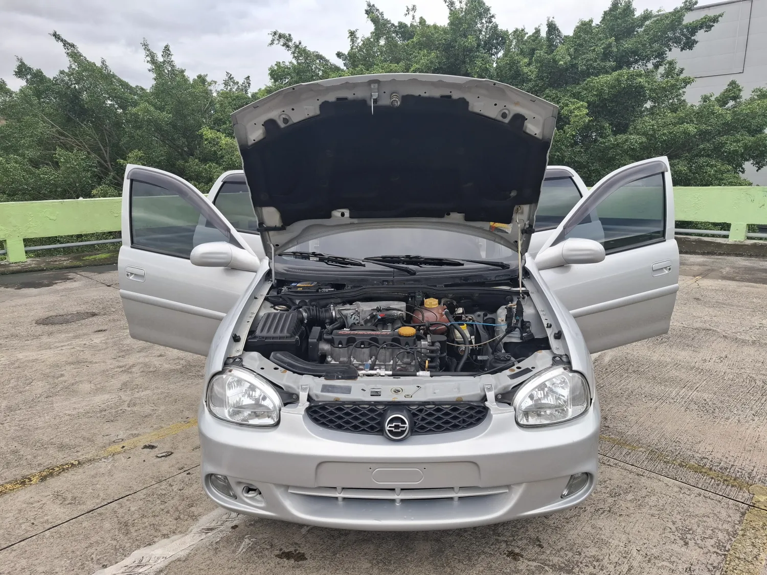 avv-chevrolet-corsa-venda-c164d04-imagem-018