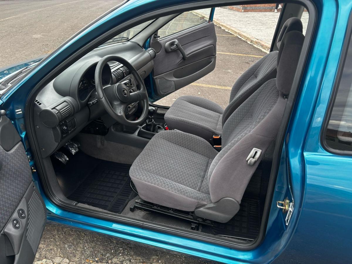 Corsa - Foto #3 do anúncio à venda de Carro clássico