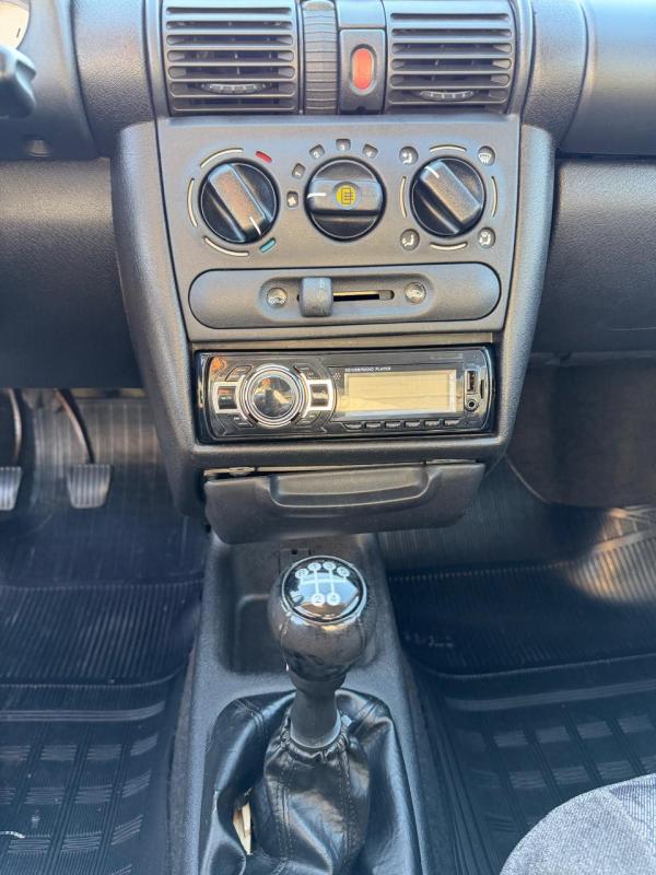 Corsa - Foto #2 do anúncio à venda de Carro clássico