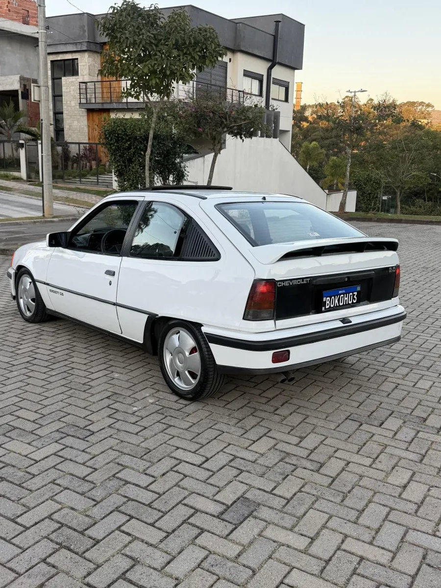 avv-chevrolet-kadett-gs-venda-t9g8fx7-imagem-003