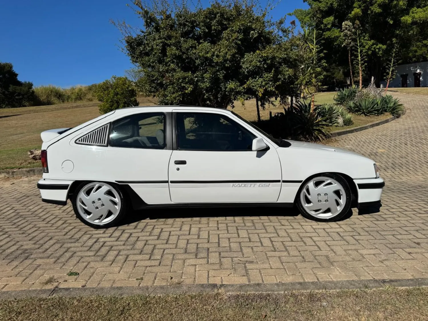 Kadett - Foto #10 do anúncio à venda de Carro clássico