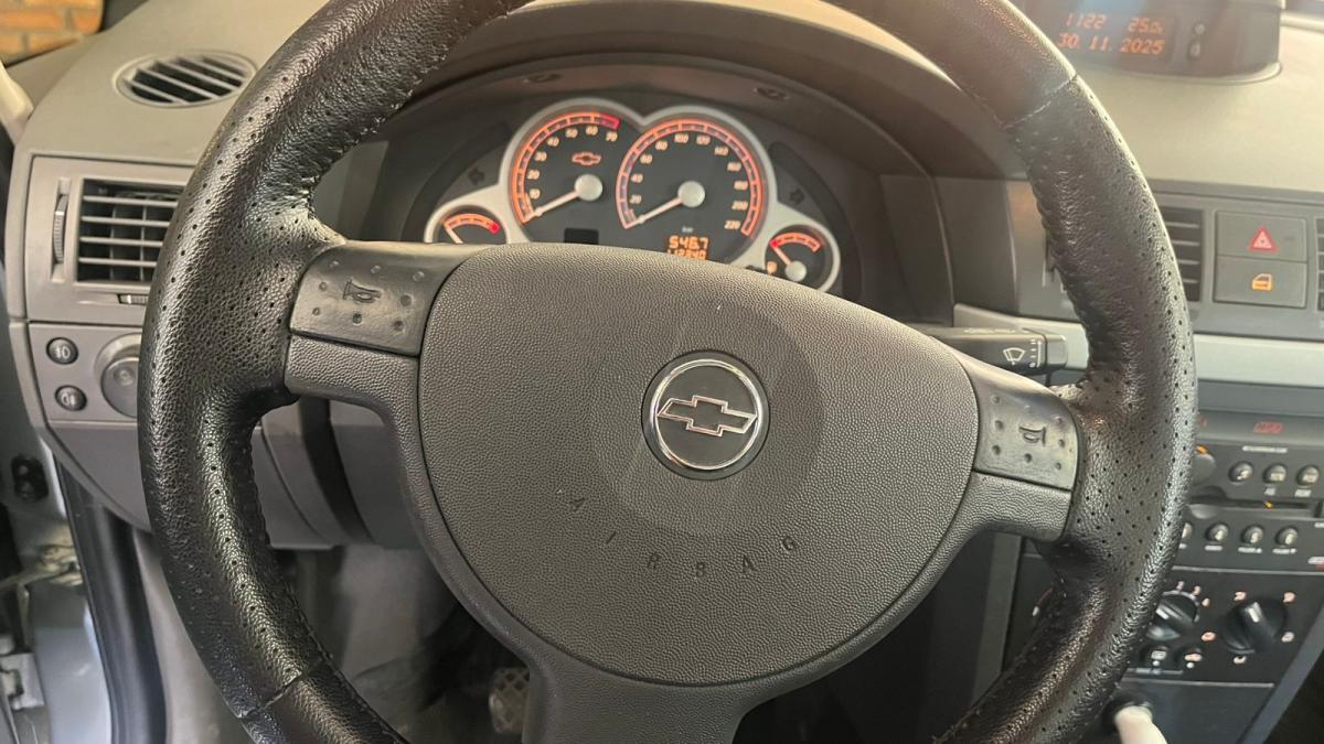 Meriva - Foto #15 do anúncio à venda de Carro clássico
