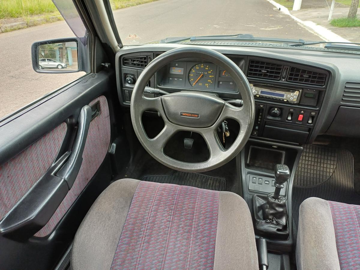 Monza - Foto #3 do anúncio à venda de Carro clássico