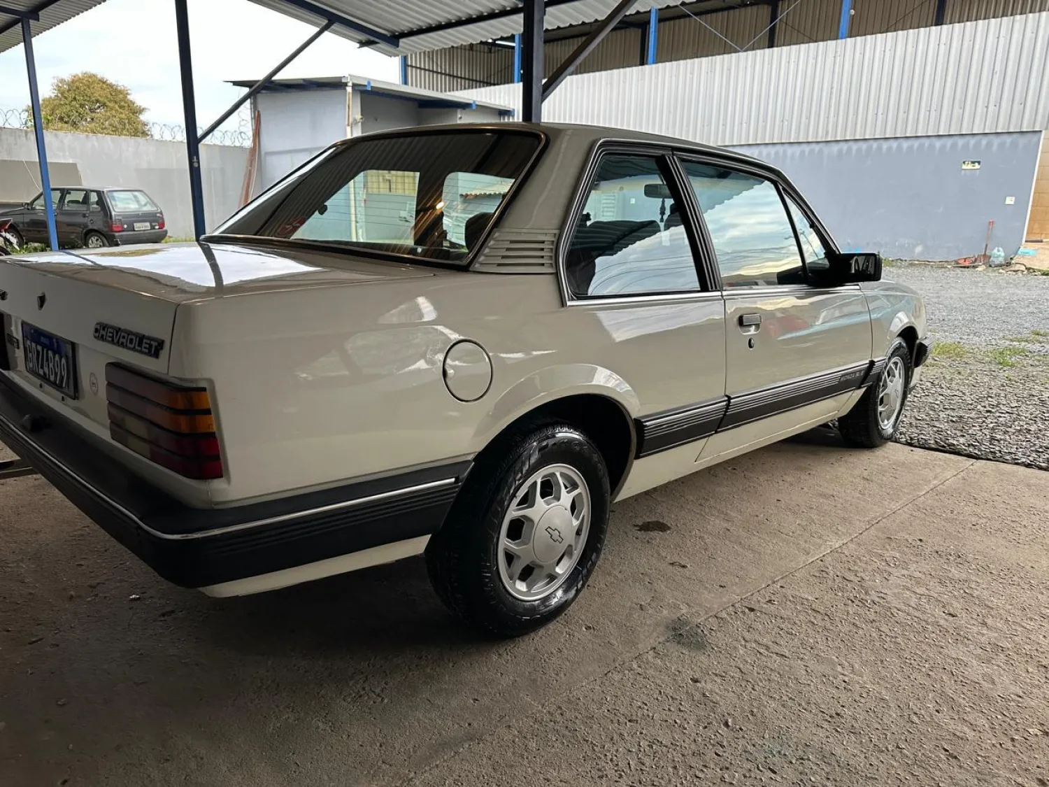avv-chevrolet-monza-sle-automtico-venda-5r9s8b1-imagem-006
